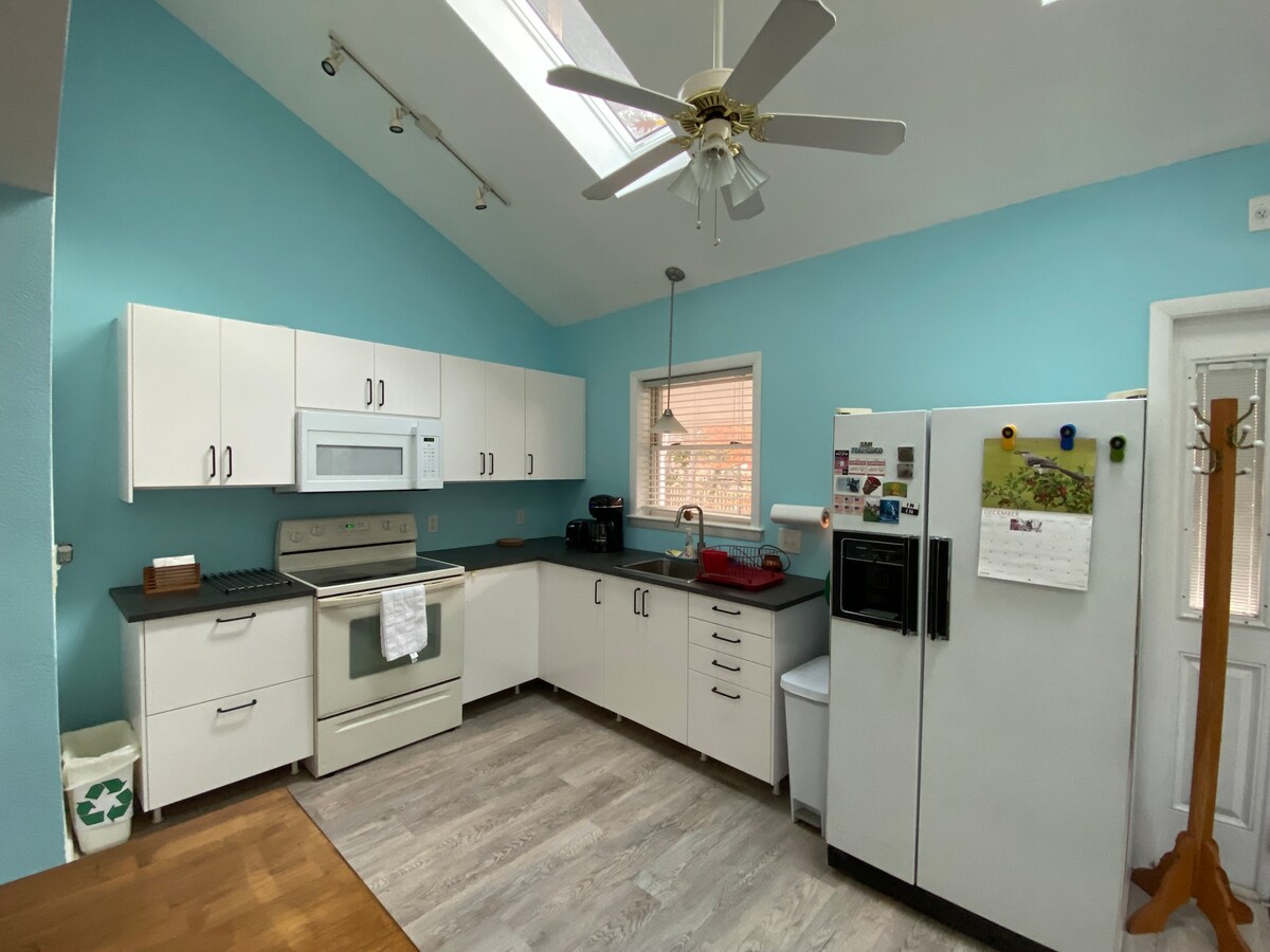 One bedroom studio suite in Raleigh, NC